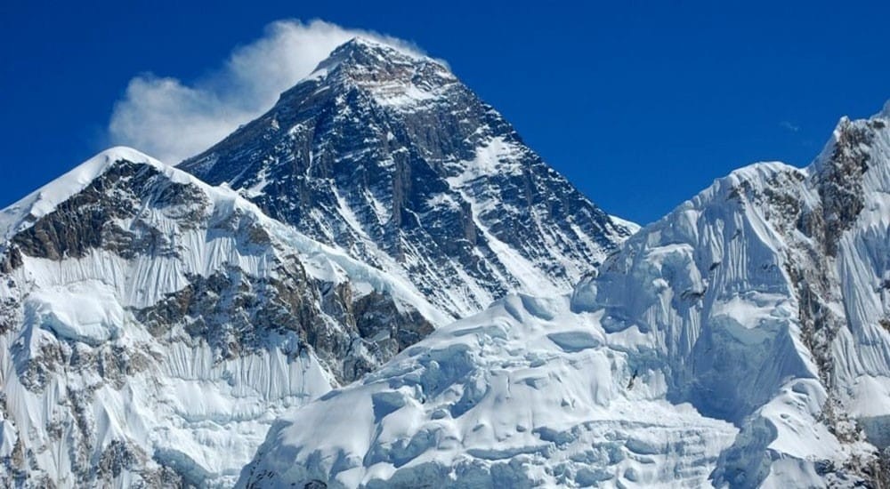 सगरमाथाबारे धावा बोलेको चिनियाँ मिडियाले डिलेट गर्यो ट्वीट