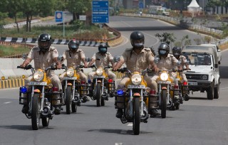 भारतमा आजबाट लकडाउन खुकुलो, नेपालमा झन टाइट!