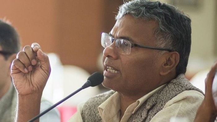 आफ्नै पार्टी विरुद्ध जंगिए मातृका यादव, के हो कारण?