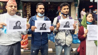 चिनियाँ दूतावास अगाडि  घन्कियो :  ‘गो ब्याक चाइना’