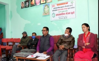 देउवाकाे गृह जिल्लामा कांग्रेसले ९ हजारलाई निःशुल्क खाना खुवायाे, खुसी भए पीडित