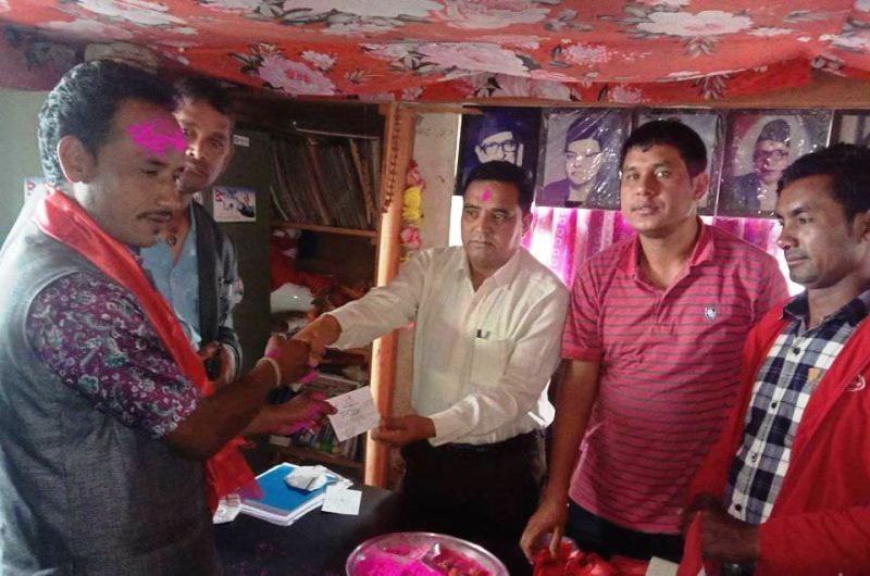 कम्युनिस्ट पार्टी  भ्रष्टाचारमूखी भएको भन्दै  ४ युवा नेताले गरे काँग्रेसमा प्रवेश