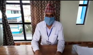कार्यालय सहयोगी दुई महिलाले कुटेपछि उप सचिव पुगे प्रहरीमा