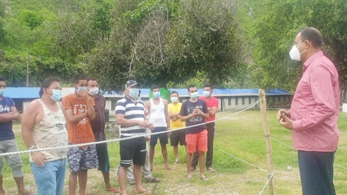 कांग्रेसका खतिवडाद्वारा क्वारेन्टिनको अनुगमन, माहामारीको बेला पनि असुल्नेलाई नछाड्ने उद्घोष