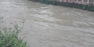 काठमाडौंमा खोलाले बगाएर एकको मृत्यु