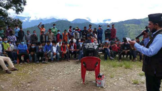 बझाङ नेकपा त्यागेर १२० जना कांग्रेस प्रवेश