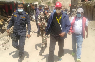 नेकपामा ‘कोरोना जन्तर’ आतंक : मुख्यमन्त्रीले टाँगे घाँटीमा, आलोचनासँगै चौतर्फी चर्चा