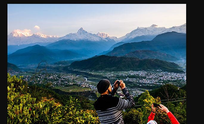 कोरोनाले थलिएका पोखराका पर्यटन व्यवसायीलाई बैंकको ताकेता