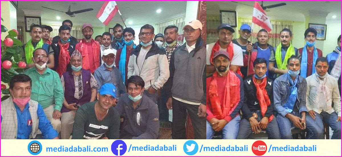 पूर्व सहमहामन्त्रीसहितको टोलि कांग्रेसमा  प्रवेश, गौतमले गरे स्वागत !
