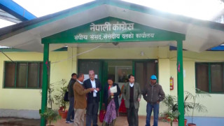 कोरोना कोषमा कांग्रेस सांसदले जम्मा गरे ४३ लाख, संक्रमितकाे निशुल्क उपचार गर्न आग्रह
