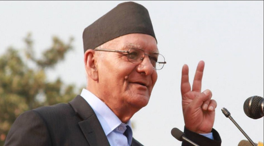 रवि लामिछानेलाई चित्रबहादुरको दनक–खास्टाले छोपेको बिरालो छिट्टै म्याउ गर्‍यो