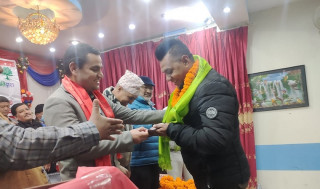 नेकपाका ५१ जना जुझारु युवा कांग्रेसमा प्रवेश, प्रदीप पौडेलले गरे स्वागत