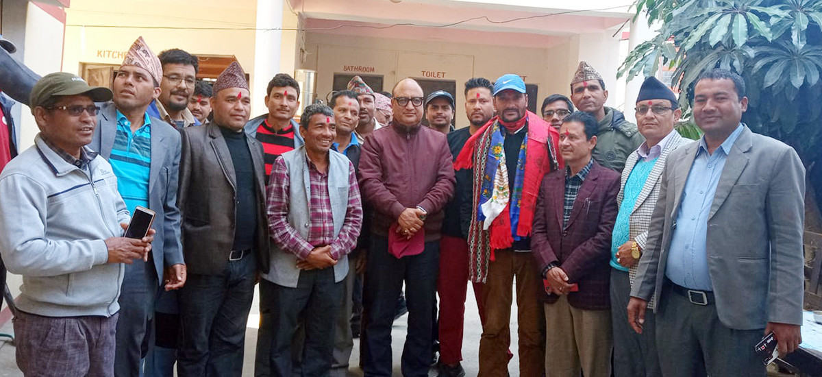 एमाले भ्रष्टाचारमा लिप्त भएपछि यी नेता एमाले छाडेर कांग्रेसमा प्रवेश