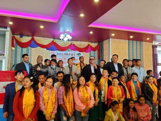 अग्नि सापकोटाको गृहजिल्लामा कम्युनिस्टभित्र विद्रोहपछि नेपाली कांग्रेसमा प्रवेश