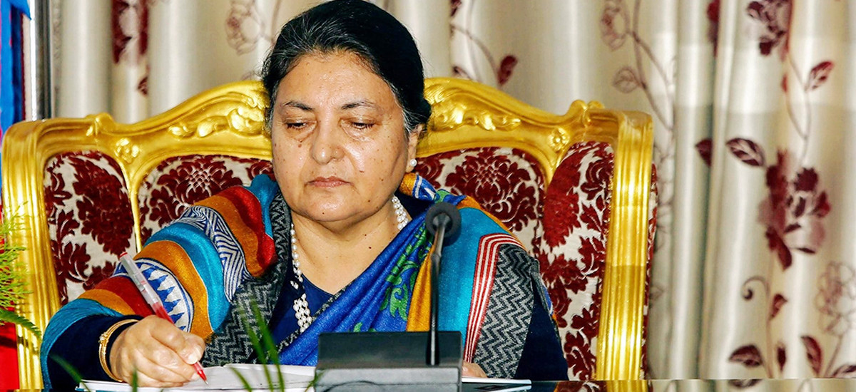 एमालेको उक्साहटमा सक्रिय बन्दै राष्ट्रपति, चाल्दै असंवैधानिक कदम