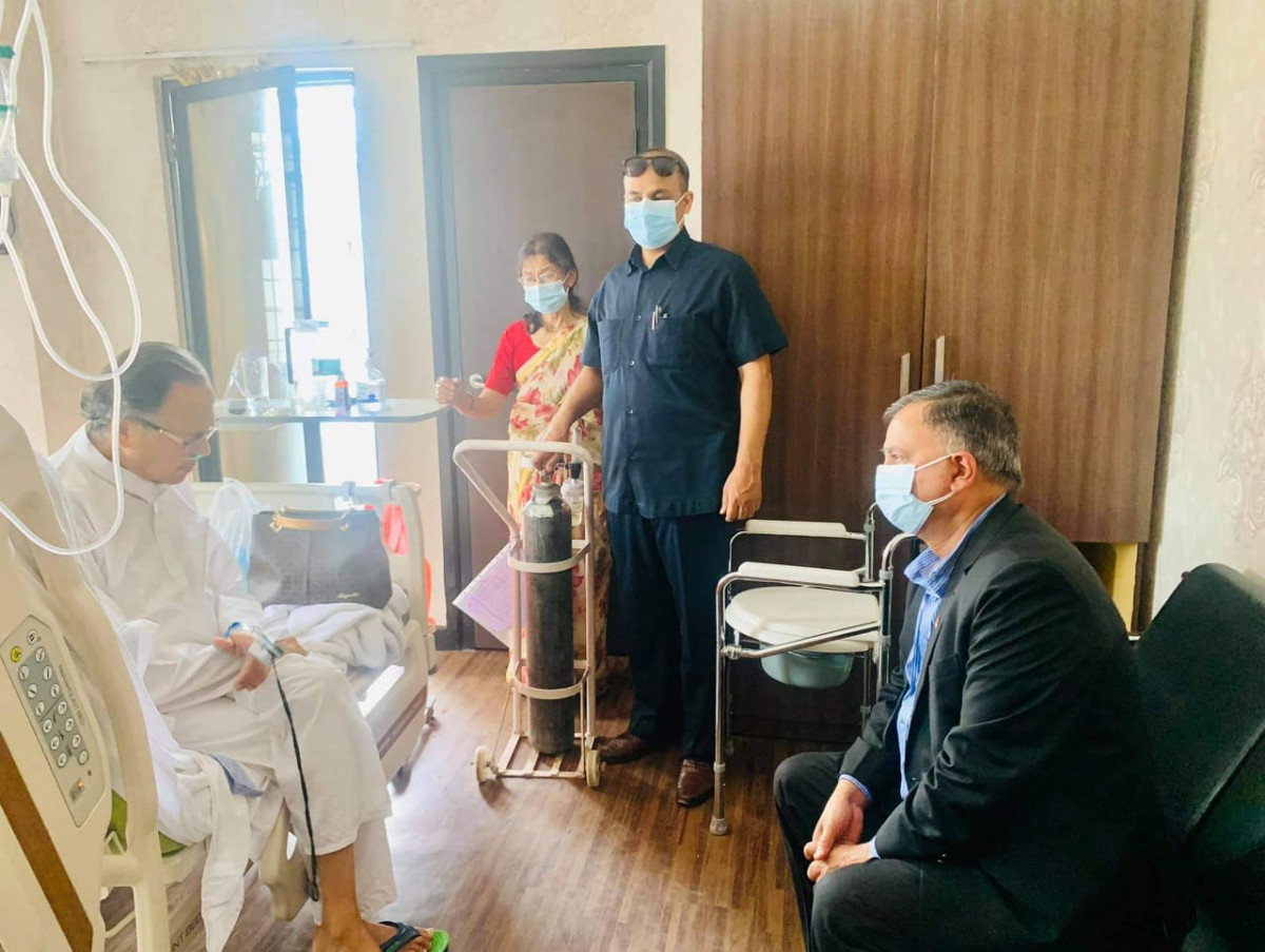 झलनाथ खनाल पनि मिर्गौला रोगी, अस्पतालले दिया यस्तो सल्लाह
