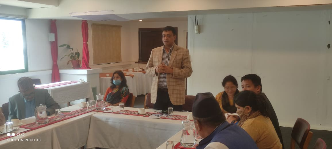 सिन्धुपाल्चोकको विपदमा सरकारले लज्जास्पद काम गर्यो, कांग्रेस नेता बानियाले गरे तीन सय त्रिपाल दिने घोषणा