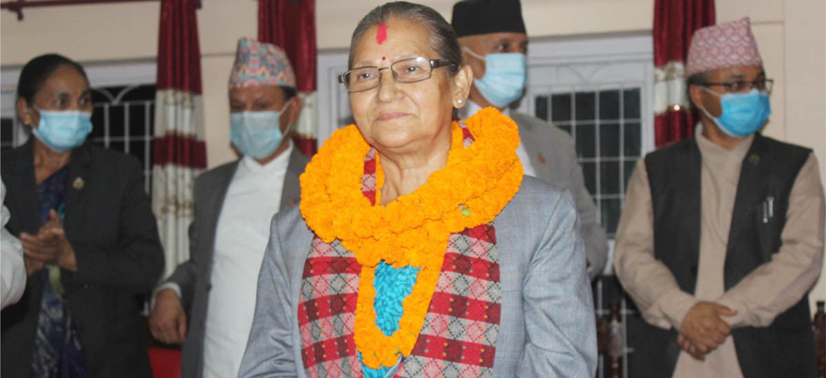 अष्टलक्ष्मी शाक्यको नियति : जसले आफूलाई माथि उठ्न दिएन, उनीसँगै लत्रक्कै