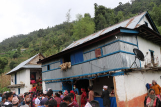 संखुवासभा हत्या प्रकरण: सिंगो गाउँ नै शोकमा, प्रहरीले अझै पाएन 'क्लू'