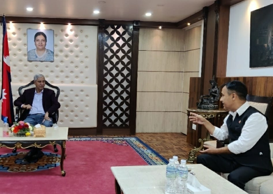 प्रधानमन्त्री देउवासँग विश्वप्रकाश शर्माको भेट, महामन्त्री पदमा उम्मेदवारीबारे कुराकानी