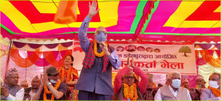 कांग्रेसमा यसकारण मिल्दैन शेखरलाई वरिष्ठ नेता दिन