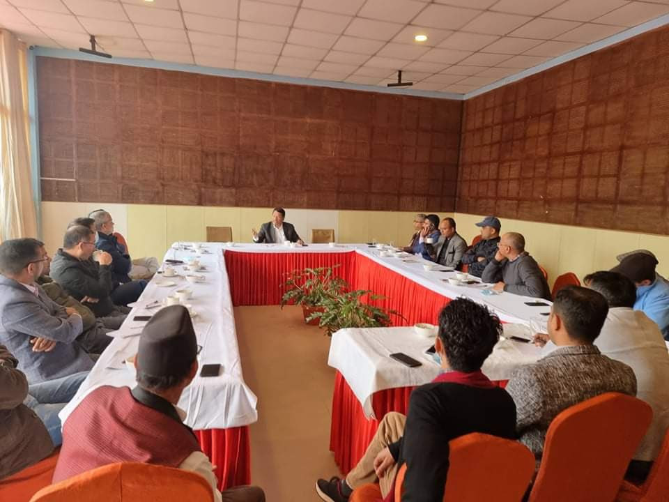 प्रकाशमानले सम्पादकहरूसँग भेटेपछि पौडेल सिधै चाक्सीबारीमा