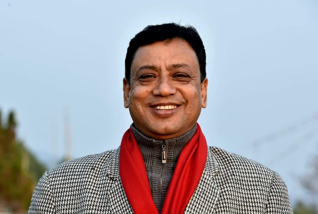 इन्द्र बानियाँले हेटौंडामा यसरी लिए एमालेको सातो, चौतर्फी हंगामा 