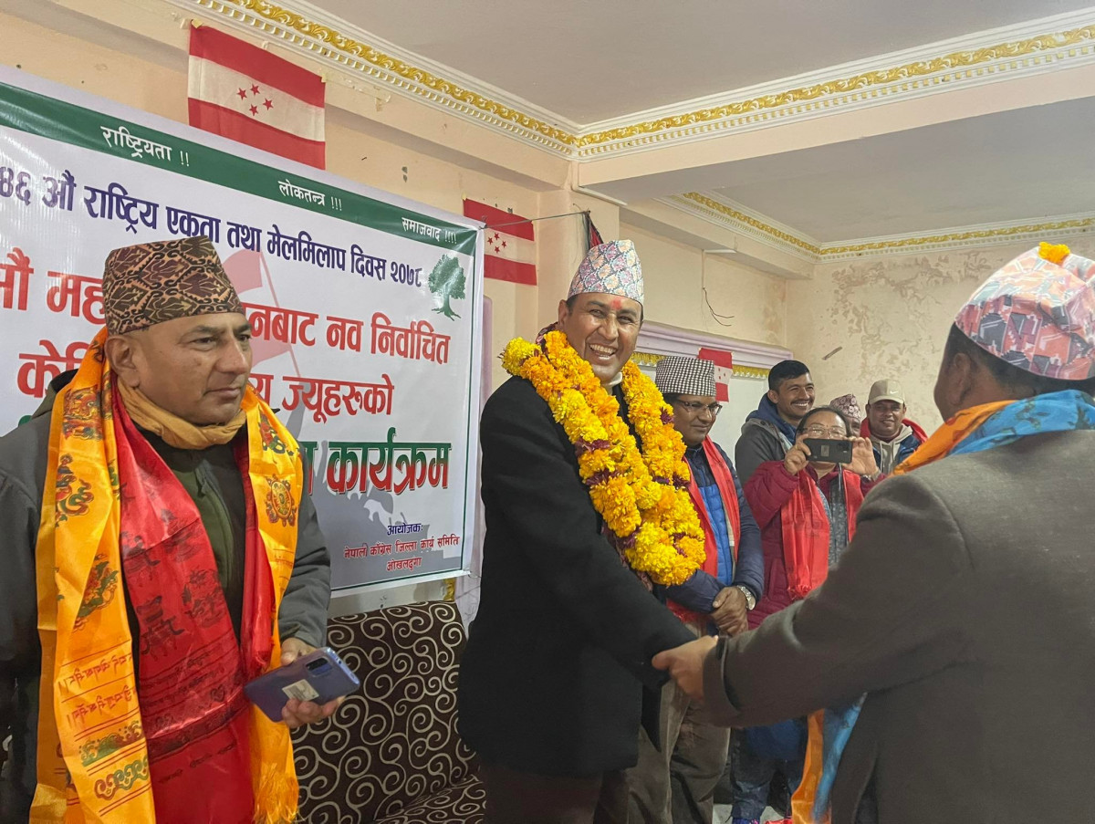कांग्रेस केन्द्रीय सदस्य खतिवडाले भने– कम्युनिस्टले दुई तिहाइको सरकार बनाउनु चिन्ताको विषय