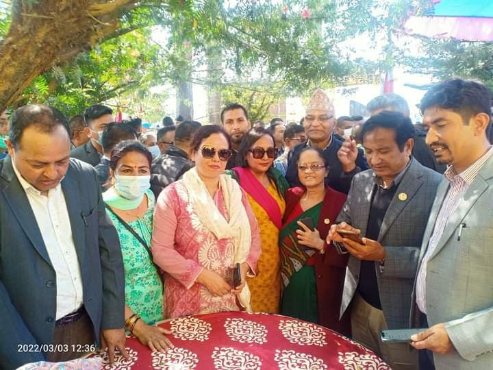 कांग्रेस चितवनको नेतृत्वका लागि मतदान सुरु, कसले मार्ला बाजी ?