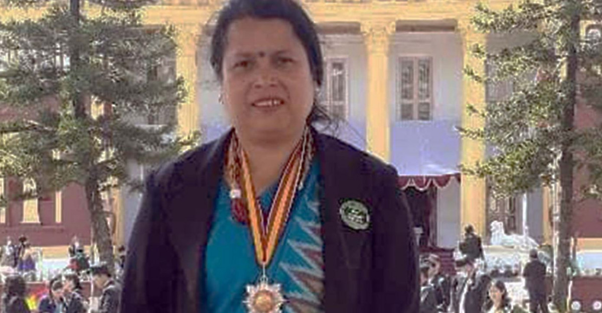 राष्ट्रपतिबाट पदक पाएको १० दिनमै मालपोत अधिकृत पक्राउ, डेढ लाख घुस खाएको पुष्टि