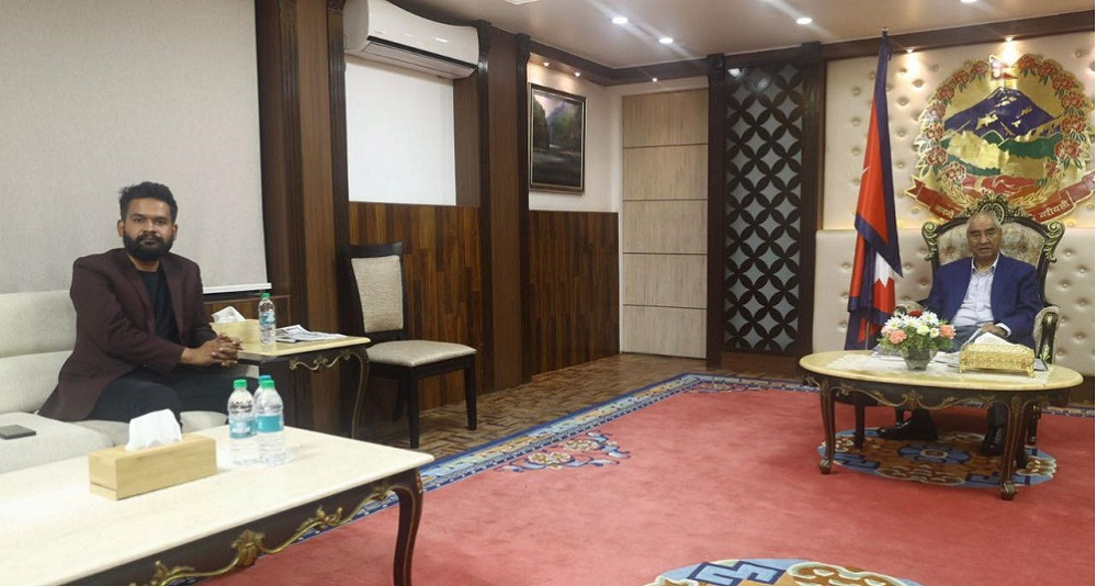 एक महिना पनि टिकेन बालेनको फूर्तीफार्ती, फोहोर उठाउन नसकेपछि देउवाले बोलाएर दिए यस्तो निर्देशन