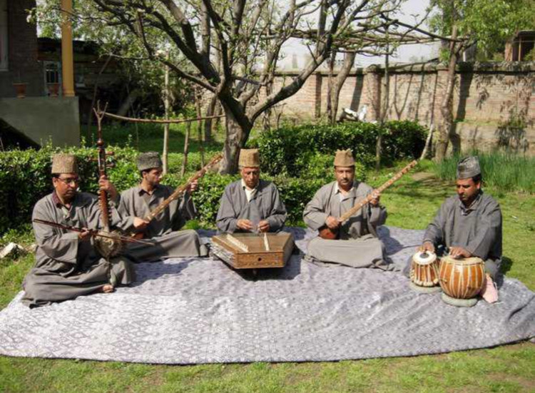 काश्मीरी कलाकारले राष्ट्रिय, अन्तर्राष्ट्रिय प्लेटफर्ममा संगीतमा प्रतिभा देखाउँदै