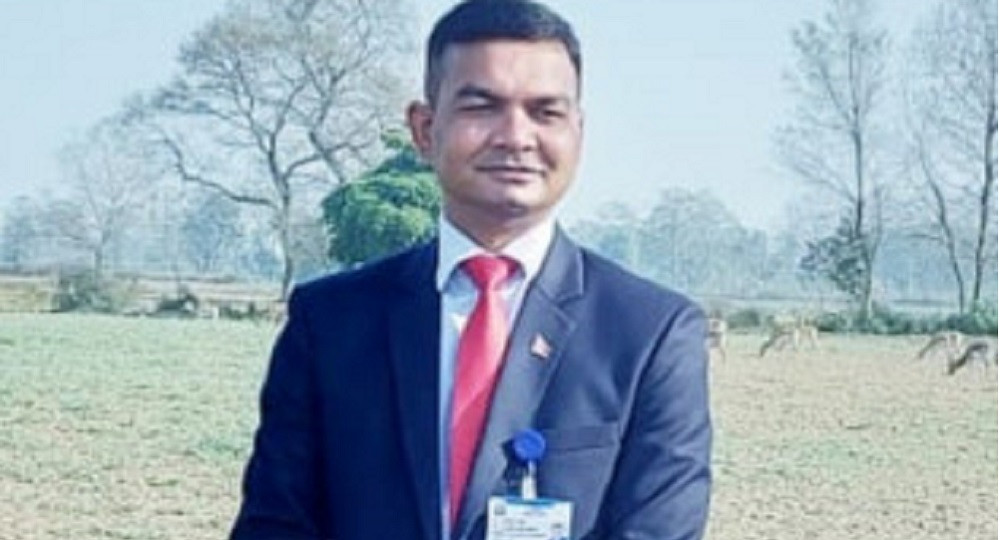 पुस्करले पाए अर्थमन्त्रालयको जिम्मेवारी, राजस्व सचिवमा चम्कियो अर्का हाकिमको भाग्य  