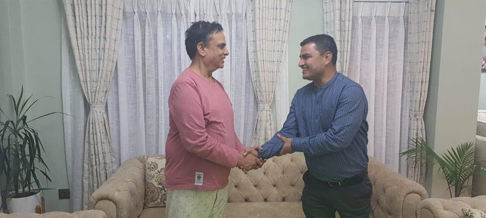 घरमै पुगेर प्रदीप पौडेलले मत मागेपछि हरीवंशले के भने? 