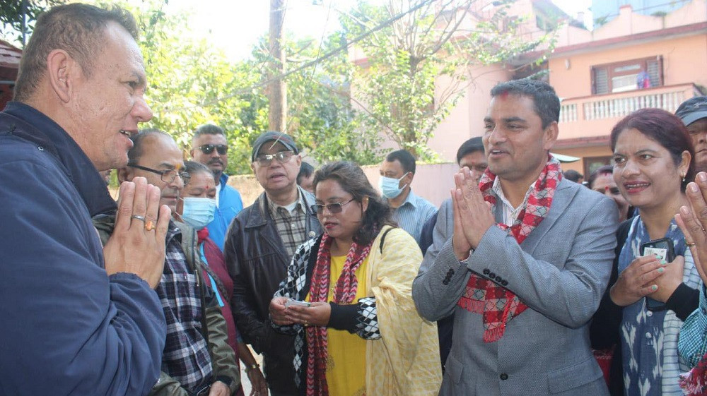 ईश्वर पोखरेलले प्रदीप पौडेलका बारेमा छरेको भ्रमको पर्दाफास, मालपोत कार्यालयले खोलिदियो सत्य कुरा 
