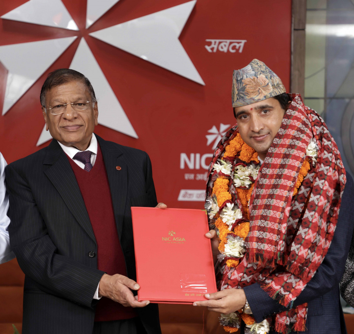 एनआईसी एशिया बैंकको सीईओमा दोहोरिए न्यौपाने