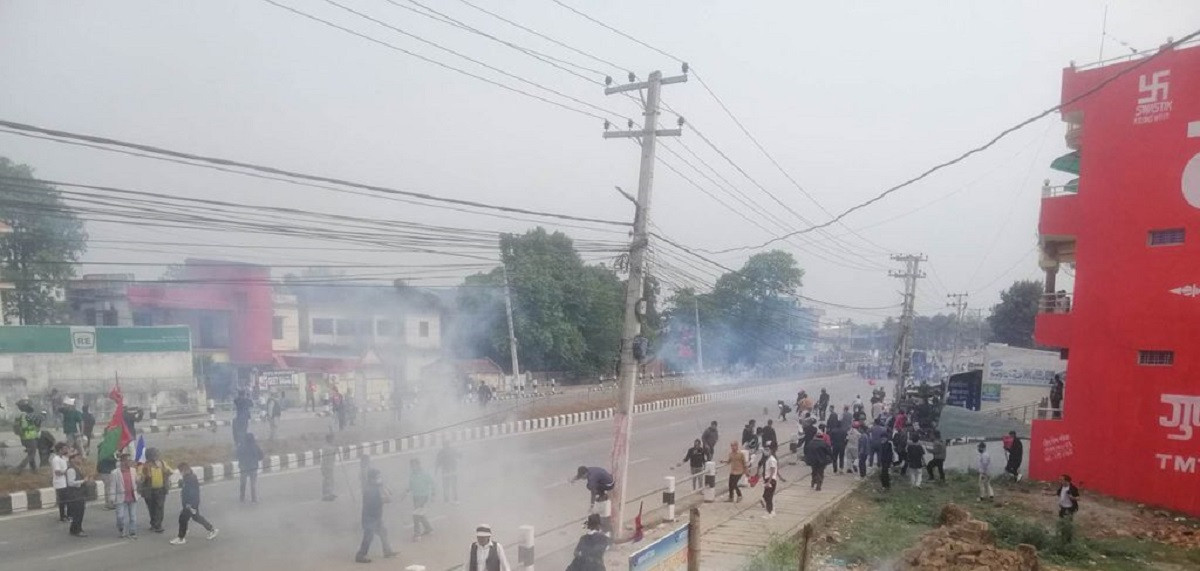 विराटनगरमा तनाव, प्रहरीद्वारा हवाई फायर  