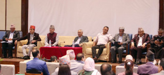 कांग्रेस केन्द्रिय कार्यसम्पादन समितिको बैठक बस्दैँ