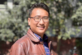 दुजाङ शेर्पाप्रति असन्तुष्टि जनाउँदै सानेपामा नेविसंघका नेता अनसनमा