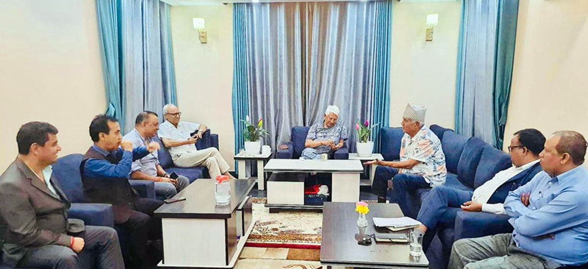 संस्थापन इतर समूहको बैठकमा विश्वप्रकाश शर्मा र प्रदीप पौडेलको इन्ट्री