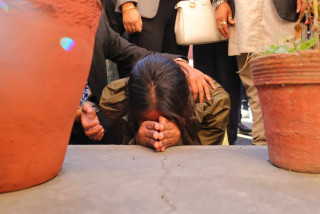 मुद्दा जितेपछि भारती वीर अस्पताल पुगिन्