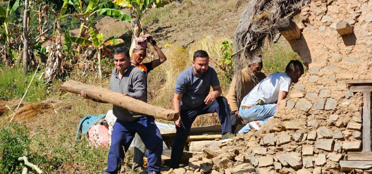 कांग्रेस नेता प्रदीप पौडेल जाजरकोटमा घर-टहरा बनाउन ब्यस्त