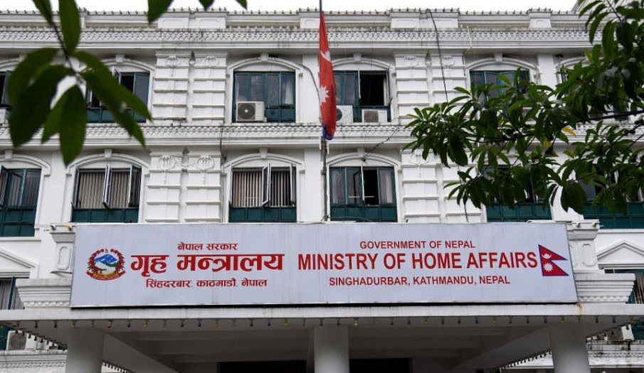 सिरहाका सिडिओ र एसपीलाई हटाइयो जिम्मेवारीबाट