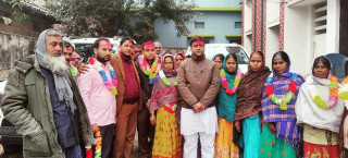 एमाले परित्याग गरी दर्जन बढी मानिस कांग्रेसमा प्रवेश. डा. आलमद्वारा भब्य स्वागत