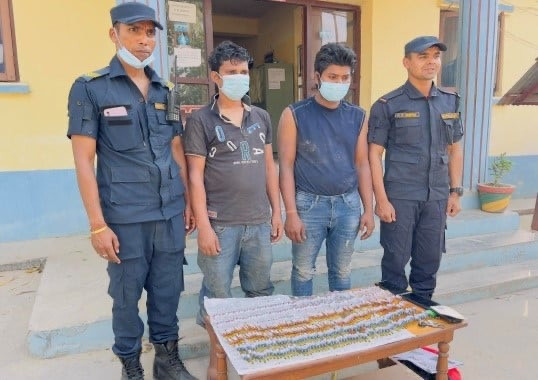 ठुलो परिमाणमा लागुऔषध सहित तिनजना युवा प्रहरी नियन्त्रणमा