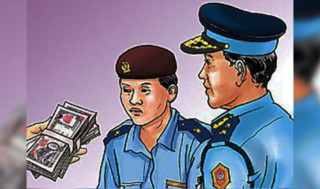 तीस हजार रुपैँया घुस रकमसहित प्रहरी नायव निरिक्षक खड्का अख्तियारको फन्दामा