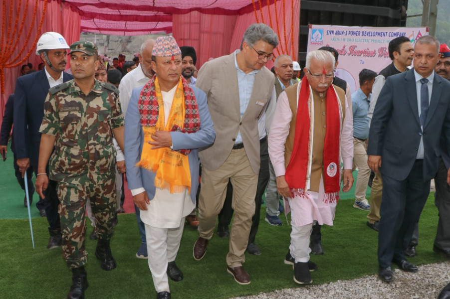 नेपालको जलविद्युत क्षेत्रमा लगानी गर्न भारत तयार छ :  भारतका विद्युतमन्त्री खट्टर