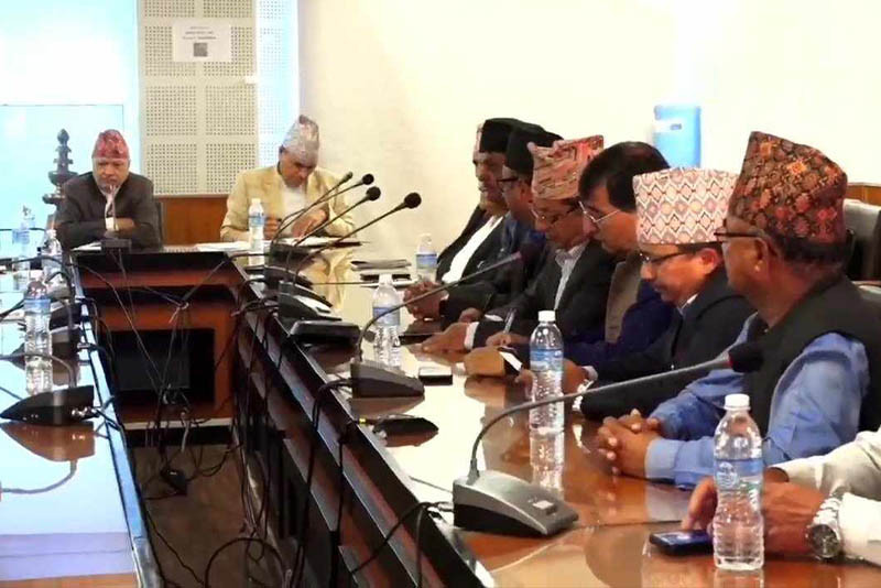 विना निष्कर्ष टुंगियो सरकार र आन्दोलनरत शिक्षकहरुको वार्ता