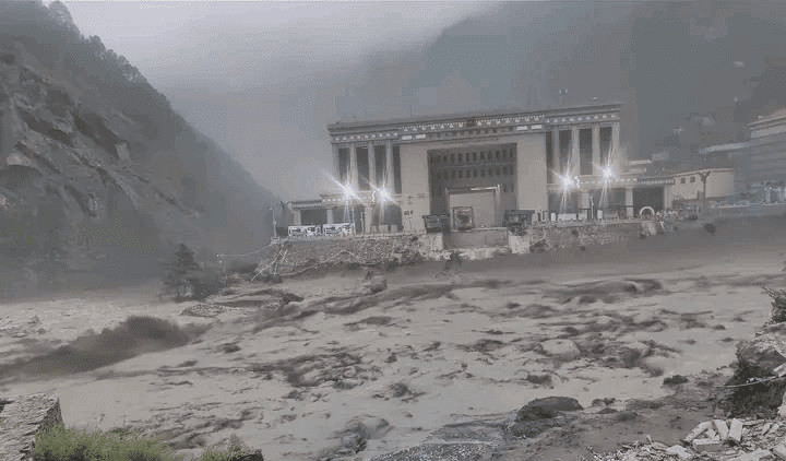 भोटेकोशीमा बाढी :  १८ जना बेपत्ता