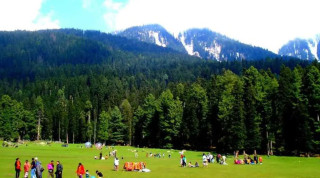 हिउँमा रगतको टाटो: पहलगामलाई सदाका लागि स्तब्ध बनाउने त्यो १० मिनेट